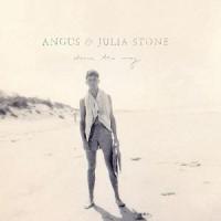 Angus_Julia_stone.jpg